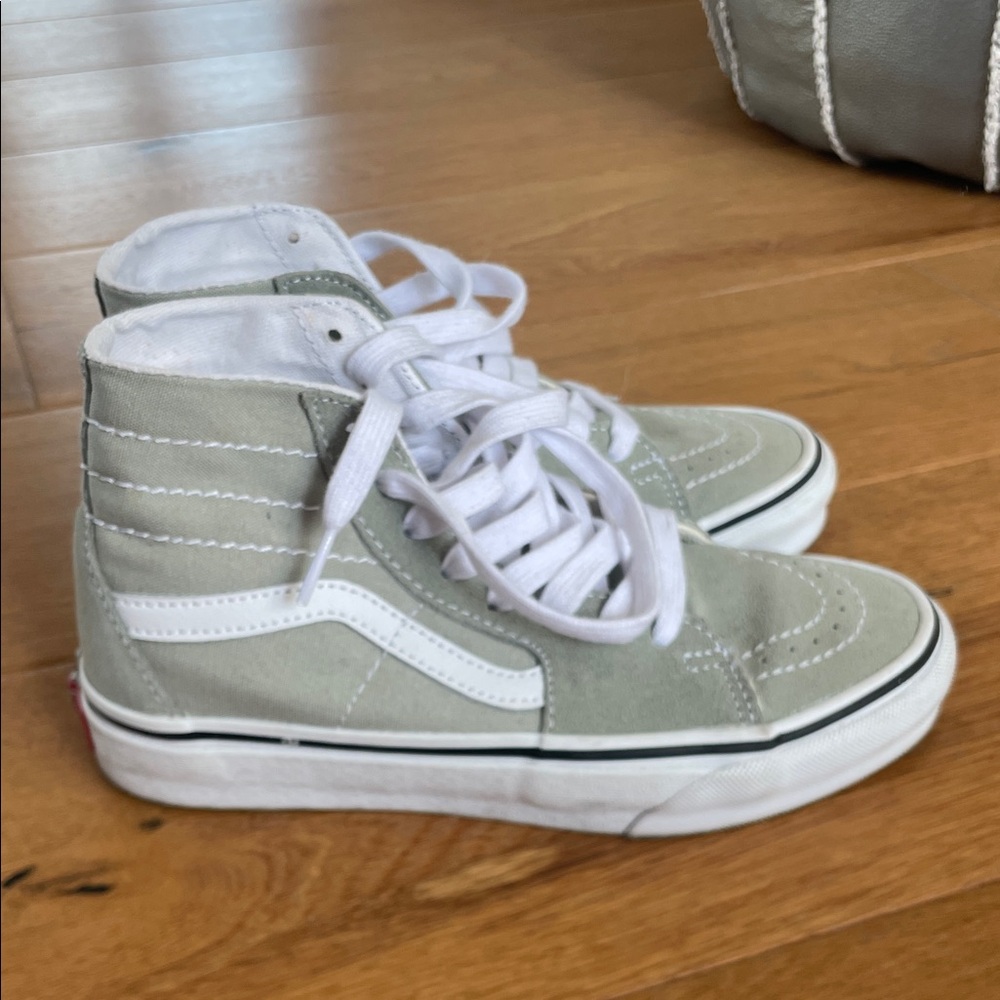 Vans womens High-Top Sneakers - Light Sage Green and White